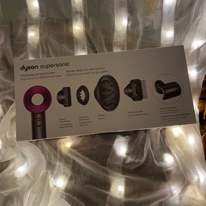 Dyson supersonic hairdryer